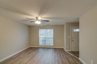 1244 Parkway Pl in Clarksville, TN - Building Photo - Building Photo