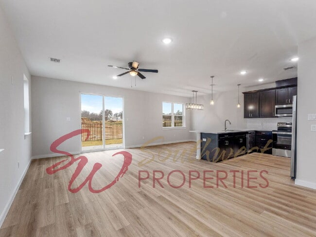 545 Galt Dr in Stephenville, TX - Building Photo - Building Photo