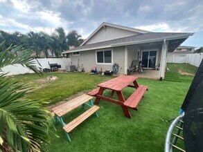87-1716-1716 Wehiwehi St in Waianae, HI - Building Photo - Building Photo