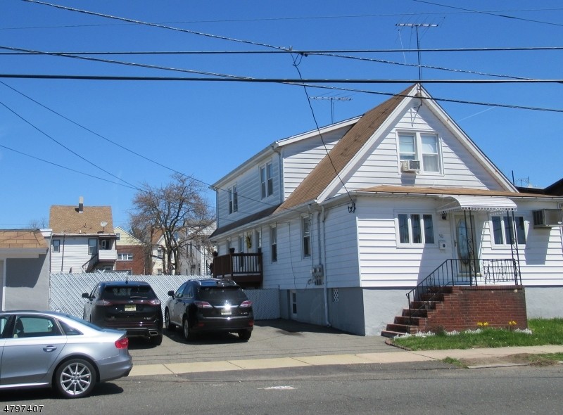 90 Rossiter Ave, Unit 1106 in Paterson, NJ - Foto de edificio