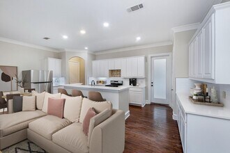 Gorgeous M Streets townhome with great roo in Dallas, TX - Building Photo - Building Photo