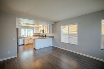 3099 Oakview Ln in Chino Hills, CA - Foto de edificio - Building Photo