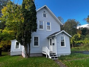 1729 Carver Ave in Duluth, MN - Building Photo - Building Photo