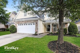 13305 Eastfield Village Ln in Charlotte, NC - Building Photo - Building Photo