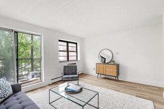 4925 Washington St in Boston, MA - Building Photo - Building Photo