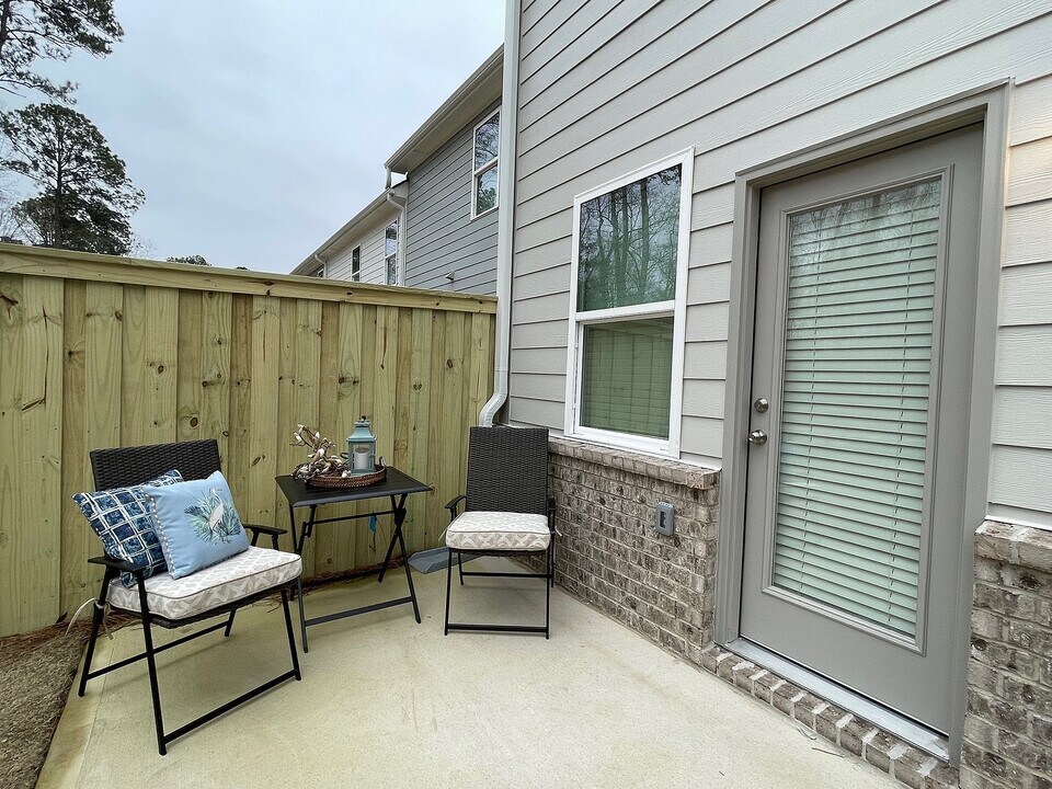 River Road Townhomes in Columbus, GA - Foto de edificio