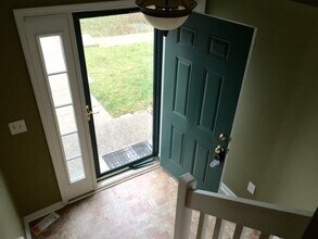7910 Fir Green Way in Louisville, KY - Building Photo - Building Photo