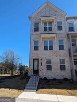 201 Spike Trl SE in Smyrna, GA - Building Photo