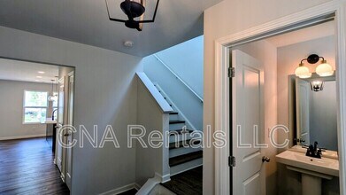 2367 Summit Ave NW in Atlanta, GA - Building Photo - Building Photo