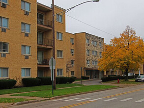 9301 Kenton Ave in Skokie, IL - Building Photo - Building Photo