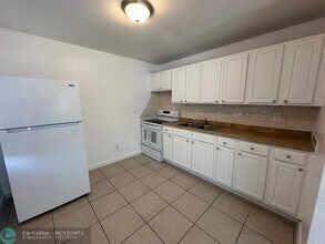 1010 SW 16th Ave in Fort Lauderdale, FL - Building Photo - Building Photo