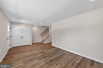 1020 Violet St in Norristown, PA - Building Photo - Building Photo