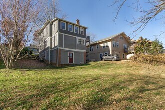 125 Flint St in Asheville, NC - Building Photo - Building Photo