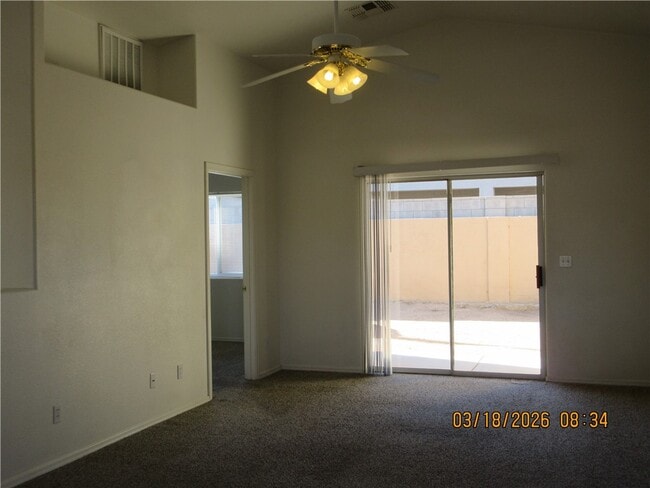 2820 Wickieup Ave in Kingman, AZ - Building Photo - Building Photo
