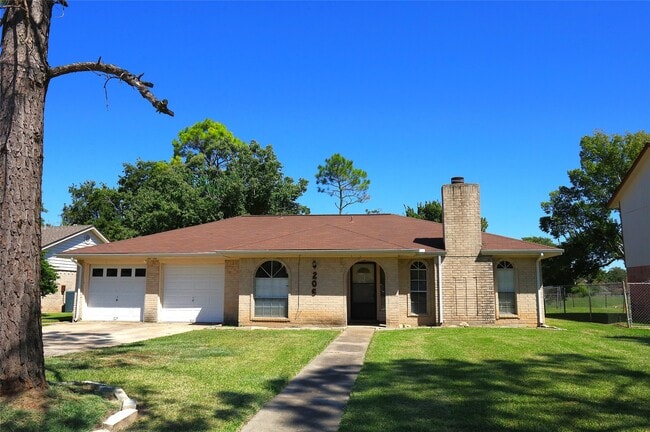 property at 206 Banyan Dr