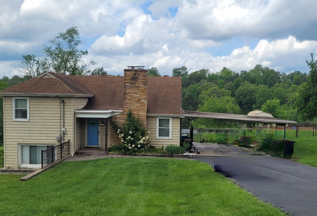 313 Lakecrest Dr in Kingsport, TN - Building Photo