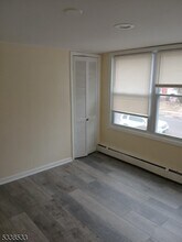 541 Downer St in Westfield, NJ - Building Photo - Building Photo