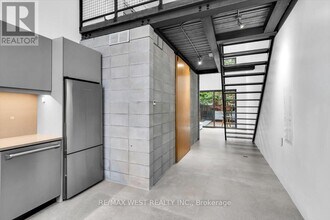 781 Craven Rd in Toronto, ON - Building Photo - Building Photo