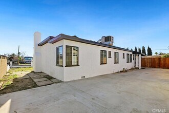 7726 Blanchard Ave in Fontana, CA - Foto de edificio - Building Photo