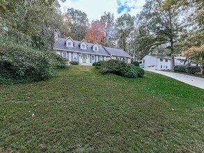 63 Geraldine Dr SE in Smyrna, GA - Building Photo - Building Photo