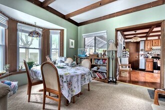64 Granville Ave, Unit 1 in Malden, MA - Foto de edificio - Building Photo