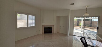 40008 Daphne Dr in Murrieta, CA - Building Photo - Building Photo