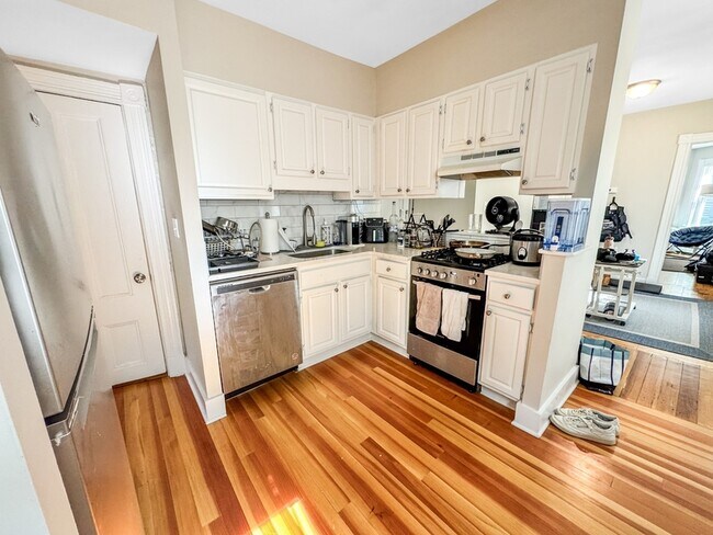 property at 24 Suffolk St