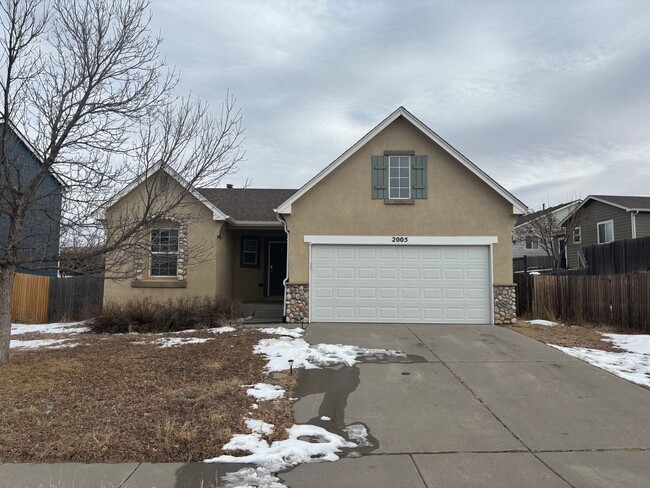 property at 2005 Meadowbrook Parkway