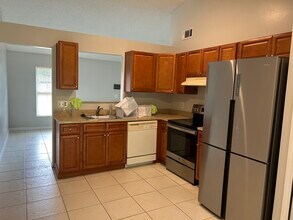 12331 Antonio Cir in Orlando, FL - Building Photo - Building Photo