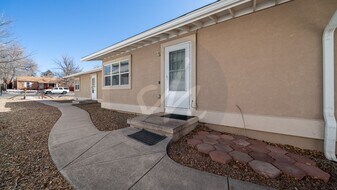1827 W Kiowa St in Colorado Springs, CO - Building Photo