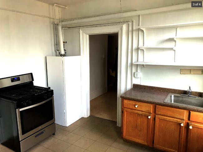 property at 1325 W 18th St