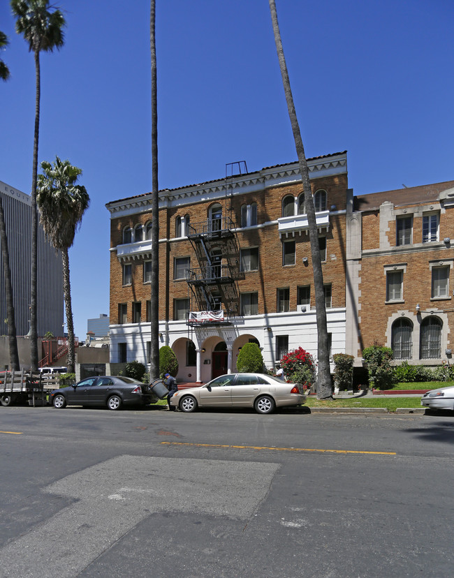 Drake Apartments in Los Angeles, CA - Building Photo - Building Photo