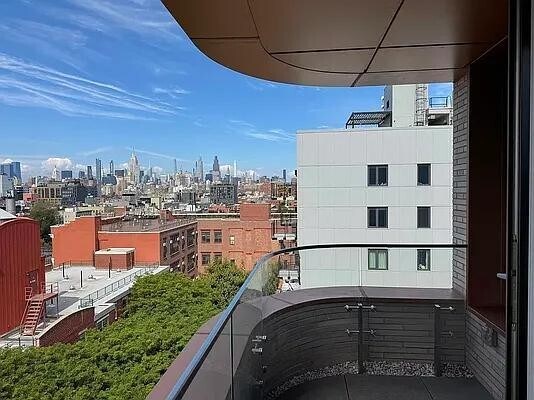 208 Delancey St in New York, NY - Building Photo
