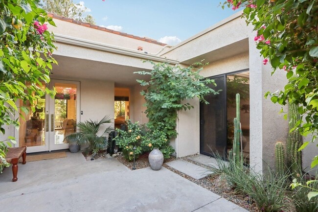 property at 829 Inverness Dr
