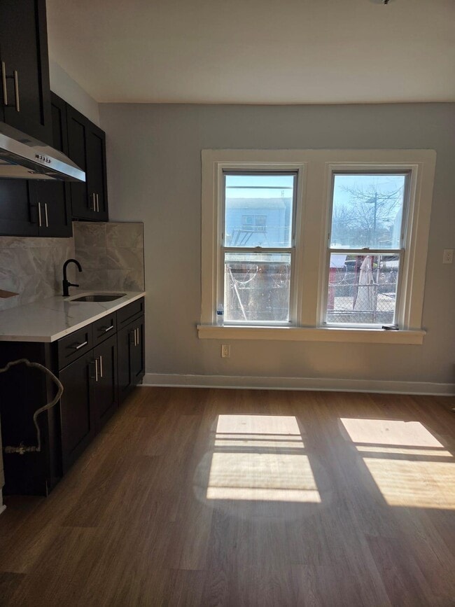 93 N 8th St in Paterson, NJ - Building Photo - Building Photo
