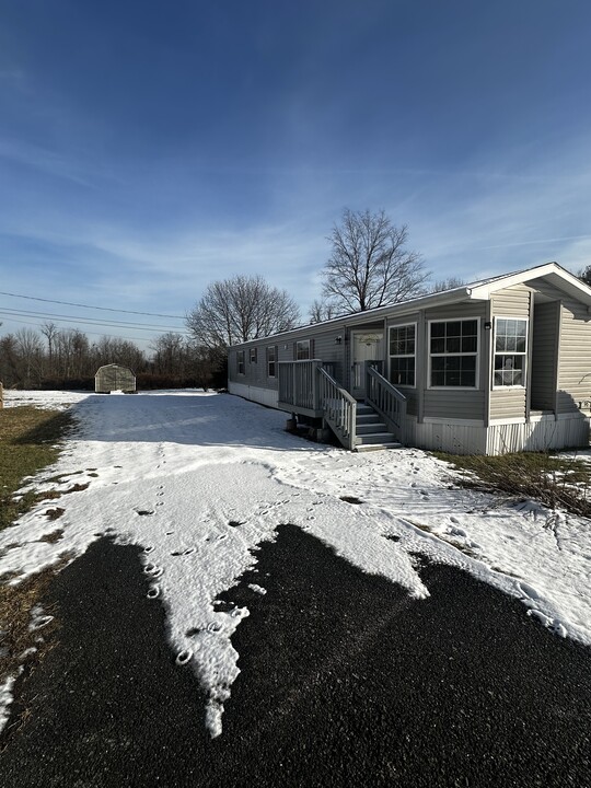 96 Yankee Folly Rd in New Paltz, NY - Building Photo