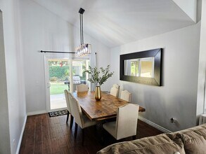 15352 Bambi Ct in Moorpark, CA - Building Photo - Building Photo
