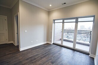 957 W Irving Park Rd in Chicago, IL - Foto de edificio - Building Photo