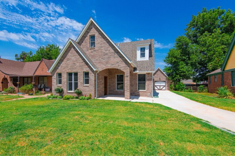 935 NE 17th St in Oklahoma City, OK - Building Photo