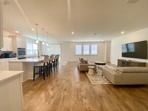 39 Russell Rd in Bluffton, SC - Building Photo - Building Photo