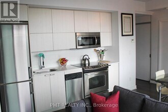 32 Camden St in Toronto, ON - Building Photo - Building Photo