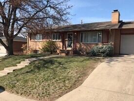 7991 E Hampden Cir in Denver, CO - Building Photo