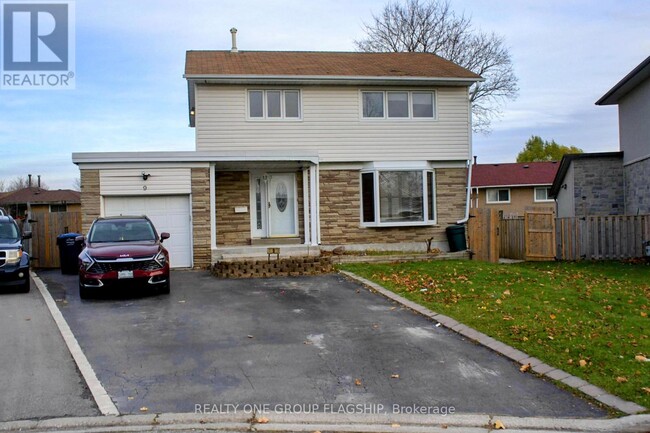 9 Hardwick Dr in Brampton, ON - Building Photo - Building Photo