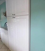 4402 Locust Point Dr in Bronx, NY - Building Photo - Building Photo