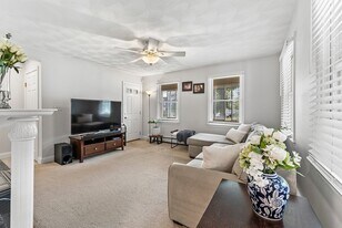 11 Ballard St, Unit #1 in Saugus, MA - Building Photo