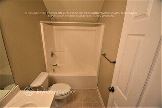 4345 Savannah Dr in College Park, GA - Building Photo - Building Photo
