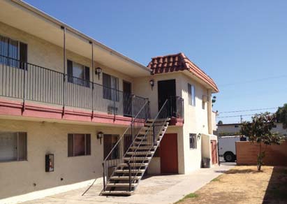 858 S Orange Ave in El Cajon, CA - Foto de edificio - Building Photo