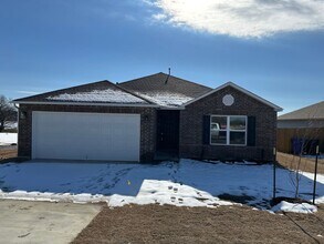 8307 E Queens St in Broken Arrow, OK - Building Photo - Building Photo