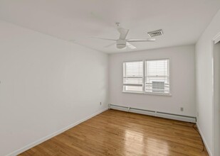 166 Woodside Ave, Unit 1 in West Harrison, NY - Building Photo - Building Photo
