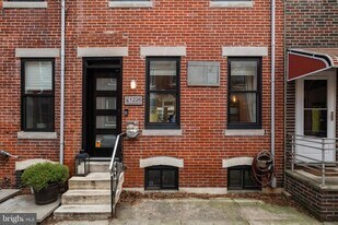 1226 Gerritt St in Philadelphia, PA - Building Photo